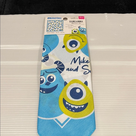 Daiso Blue and Yellow Kids Bandana - Picture 3 of 3